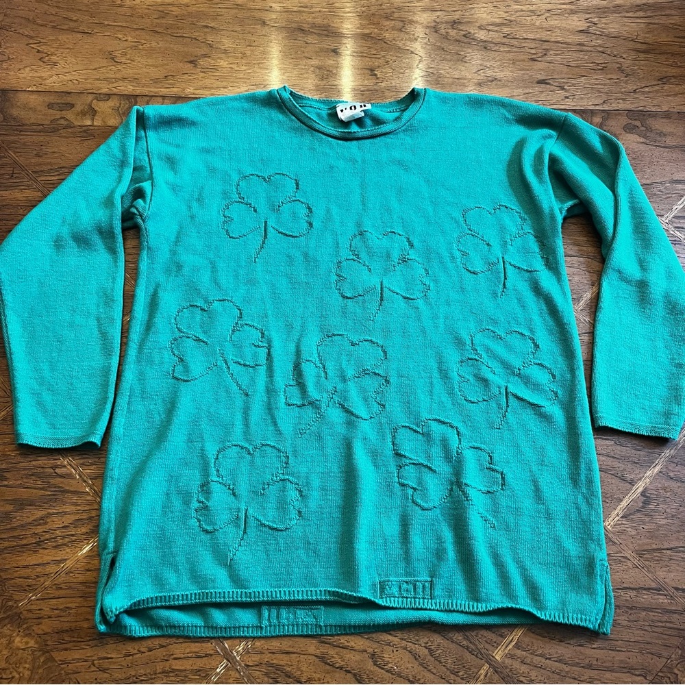 90’s St Patricks Day Green Cover Vintage Sweater 100% Cotton 3/4 Sleeve